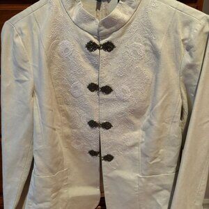 Nic and Zoe short cropped fitted blazer